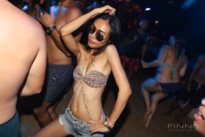 20161117-gallery-beach-party-22