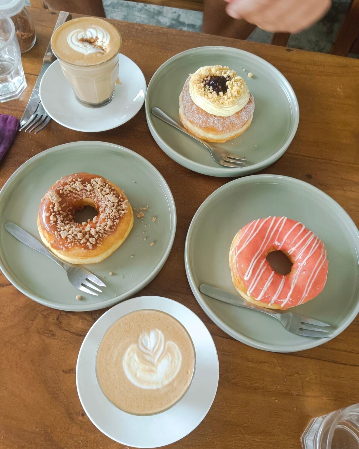 Tarabelle Coffee and Eats donuts