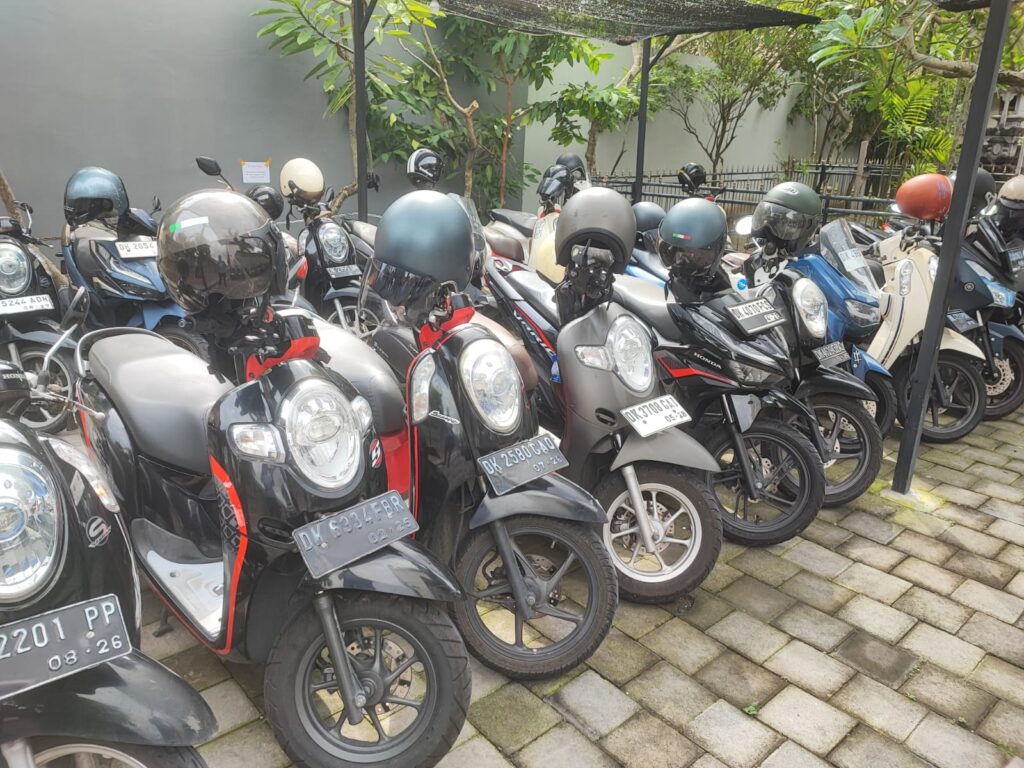 scooters in bali