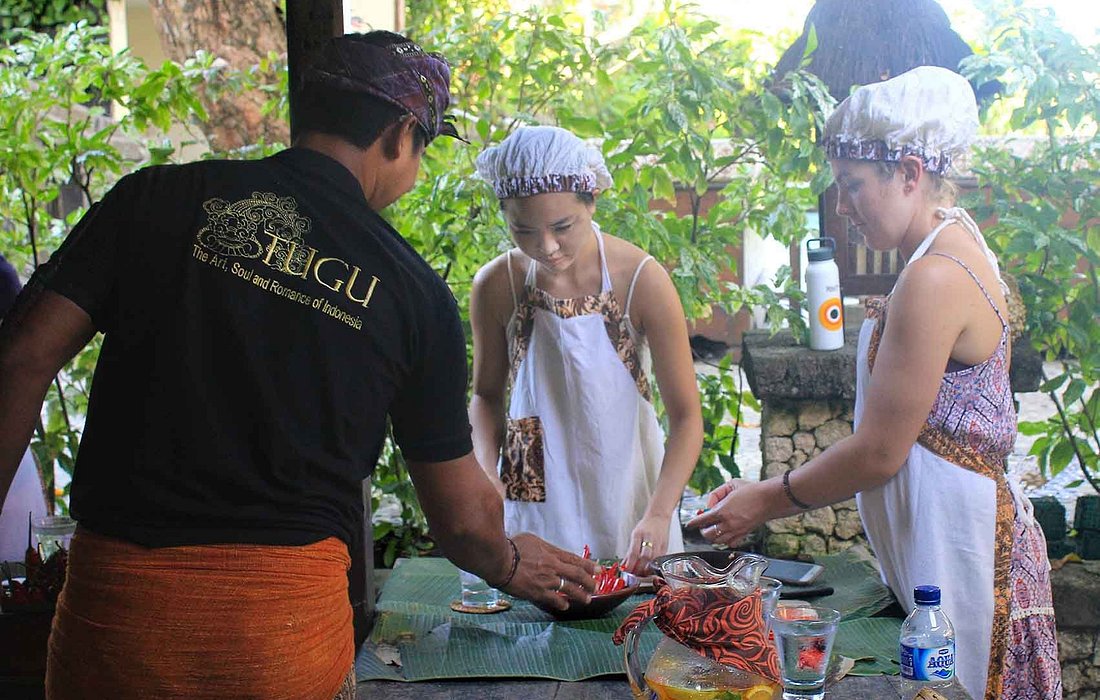 Cooking Class With Ibu Soelastri @ Hotel Tugu Bali
