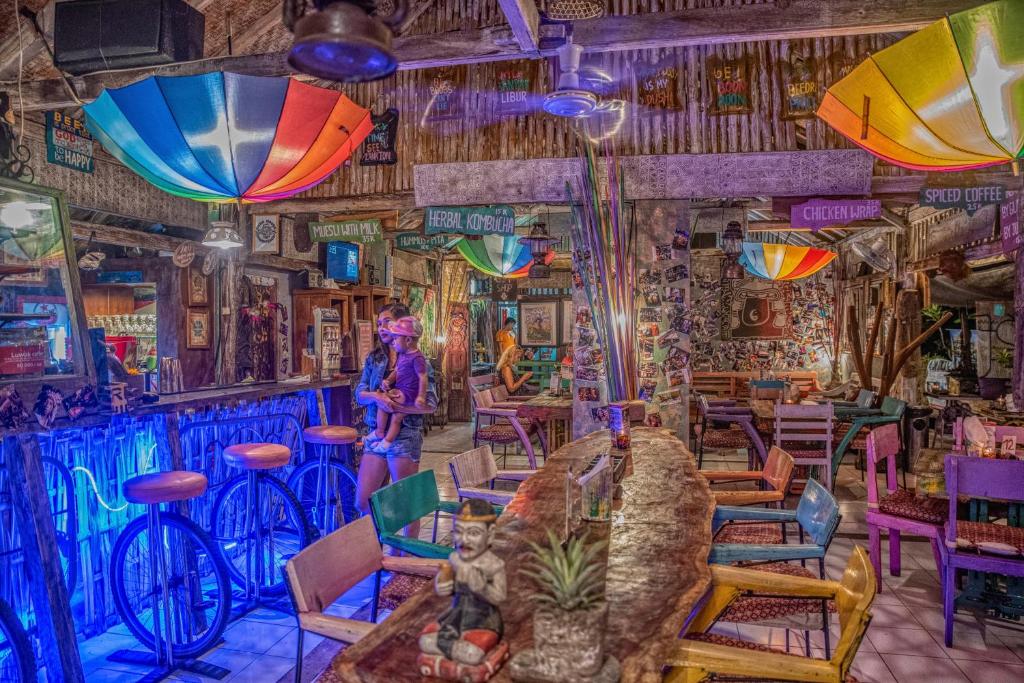 Funky Place Beach Bar & Grill
