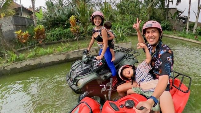 40172 momen andien aisyah main atv instagramatandienaisyah