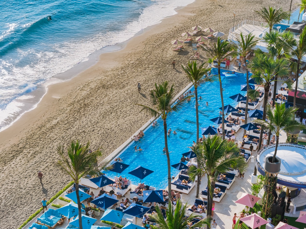 Finns Beach Club