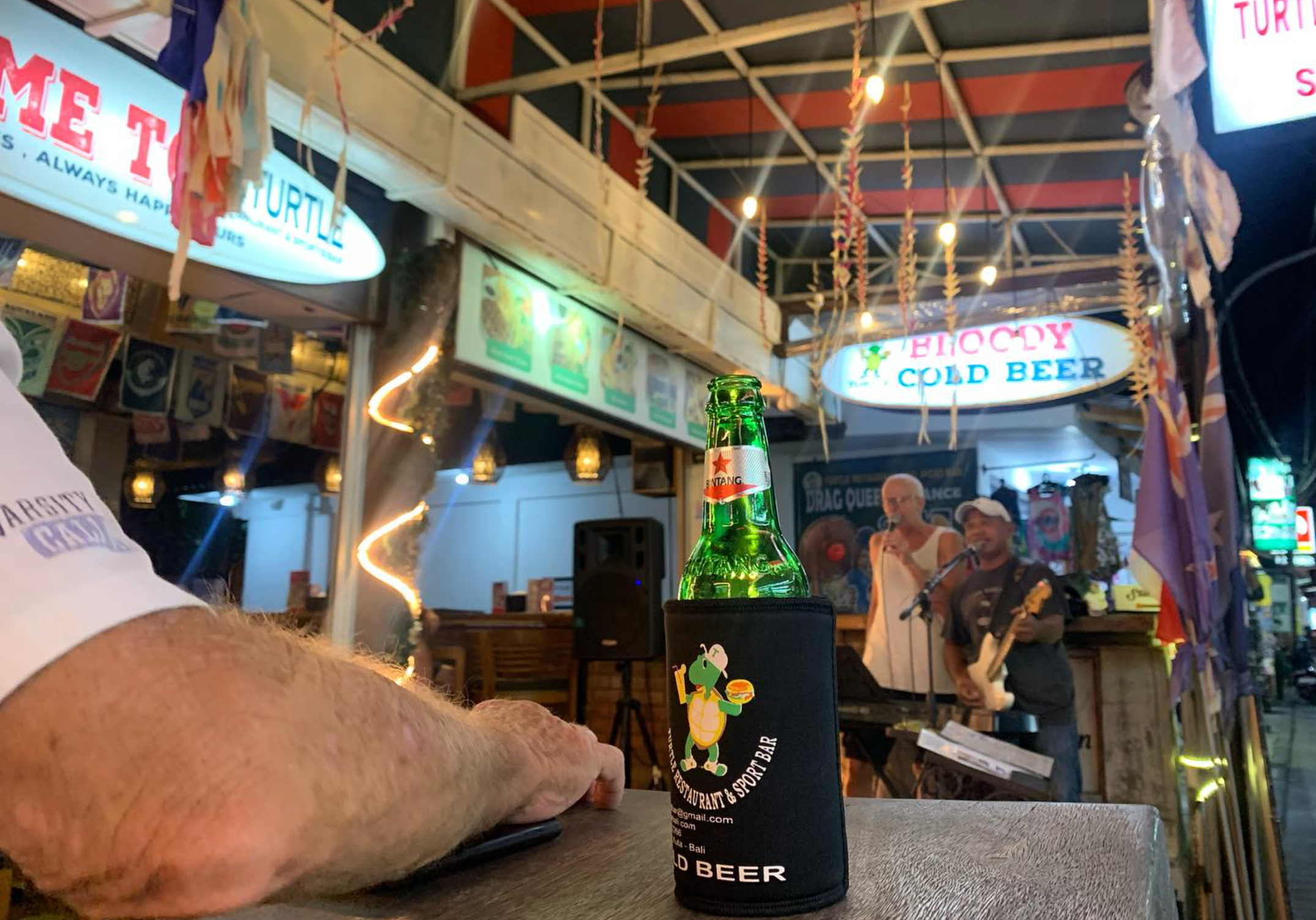 Turtle Sports Bar Kuta