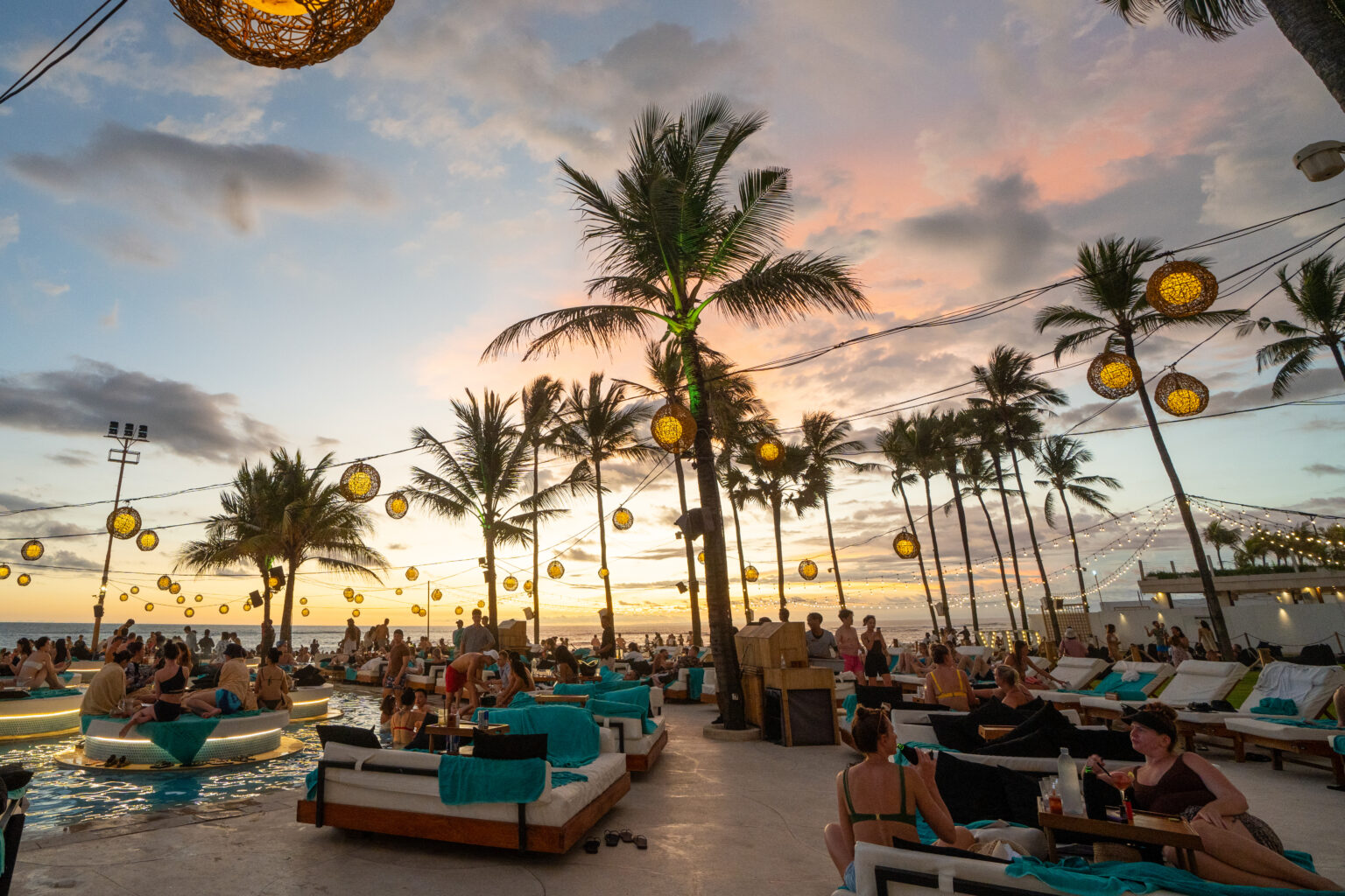 Seminyak Beach Club – Join us at FINNS Beach Club