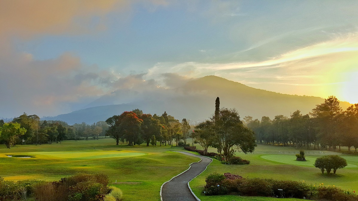 Handara Golf Course dan Resort Bali During Sunset