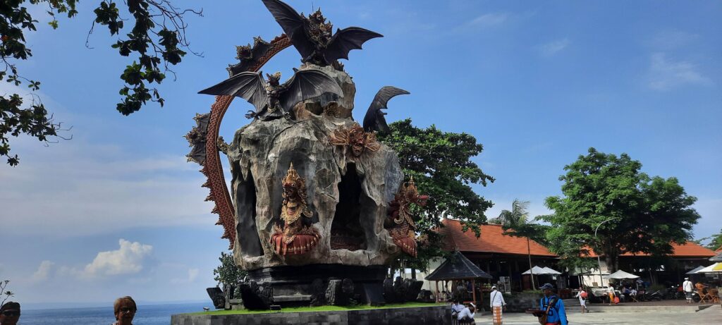 Klungkung GoaLawah temple balinese 24031561 novita dewi