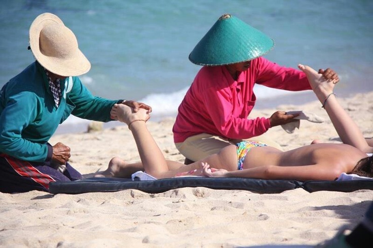Massages on seminyak beach