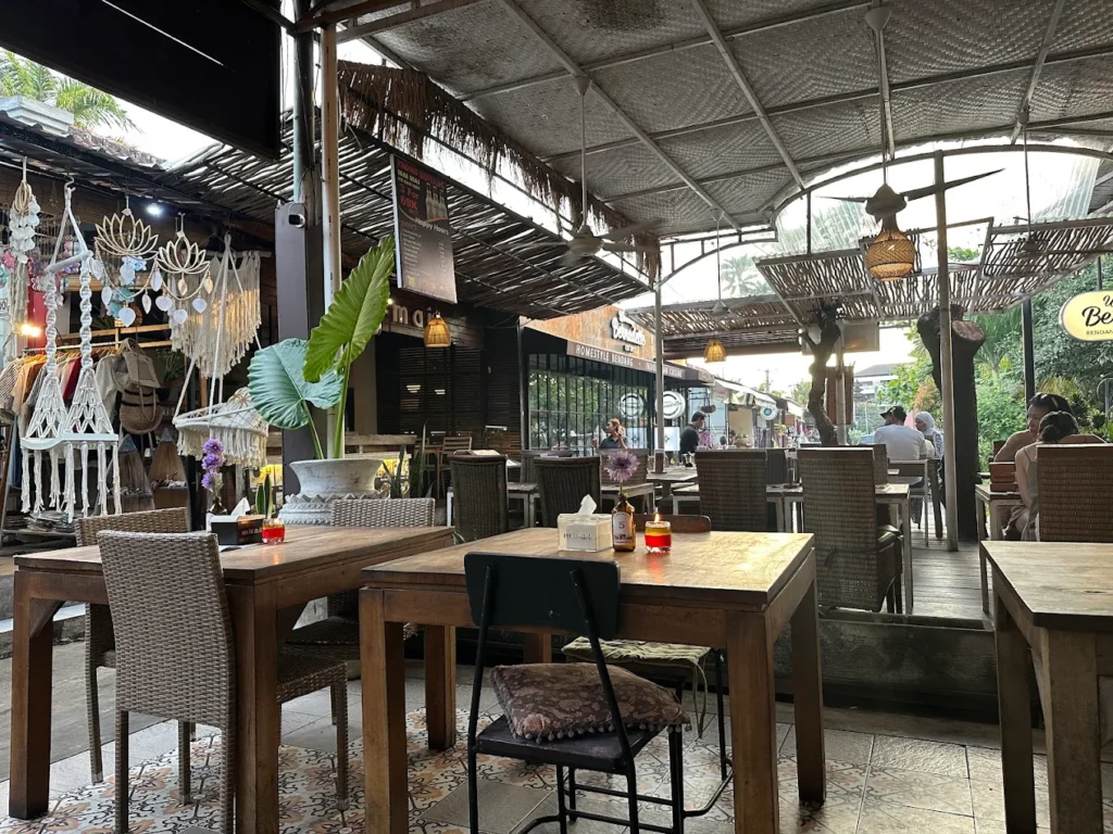Warung Nia, Seminyak