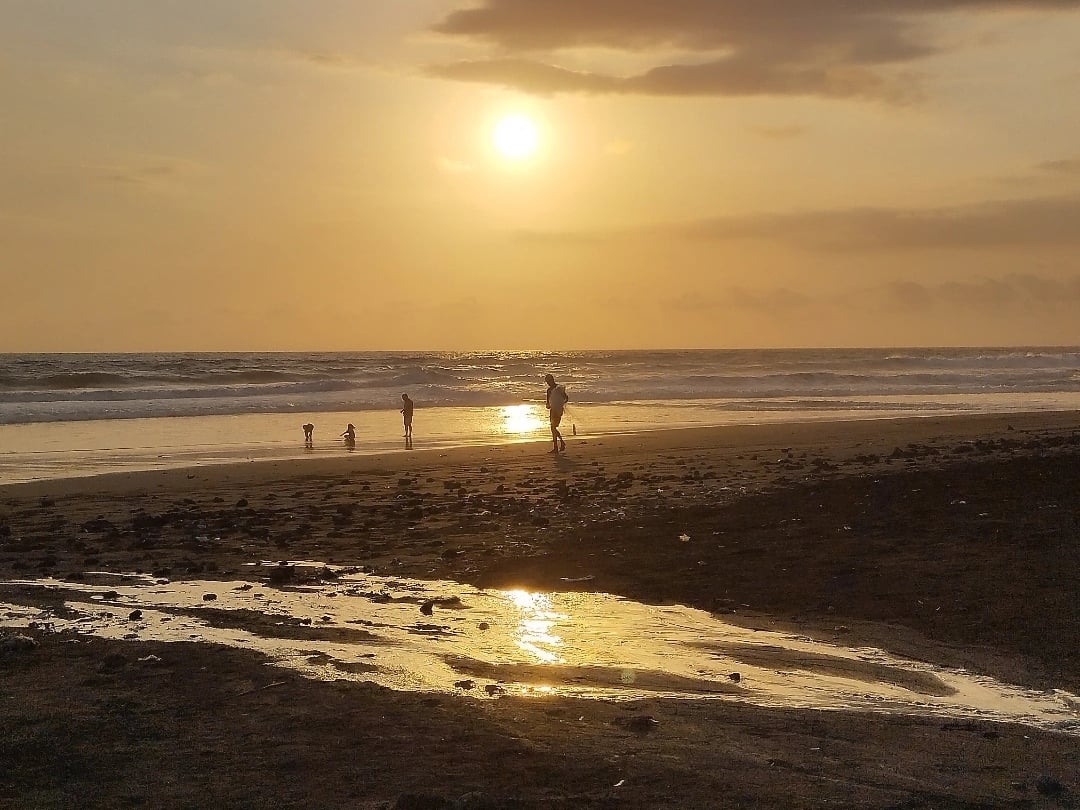 Yeh Gangga Beach Sunset 24091904 Lanang Prawira