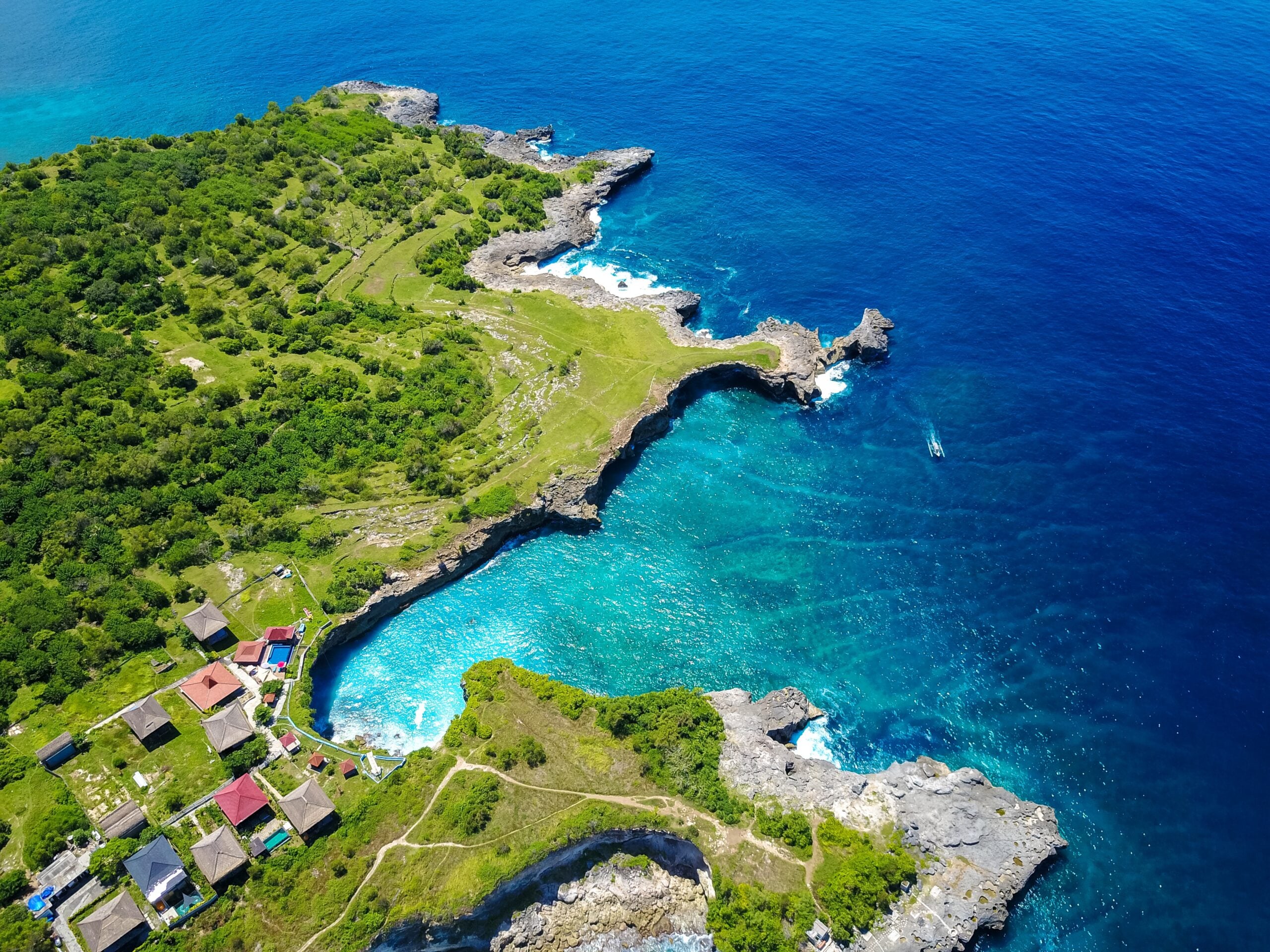 The Nusa Ceningan Blue Lagoon
