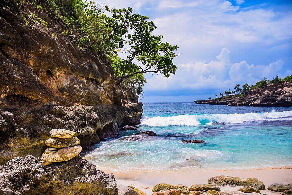 Secret Point Beach