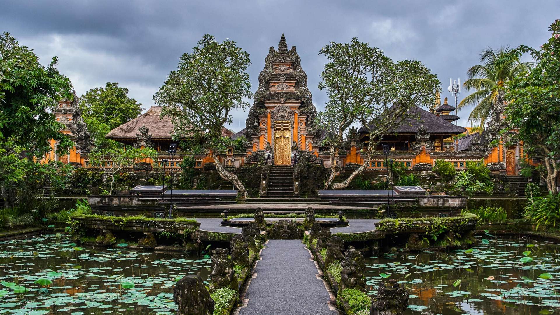 ubudpalacebulgarihotelscom
