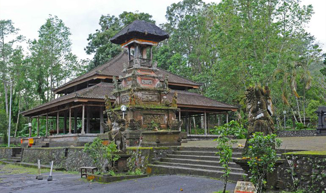 batukaru temple