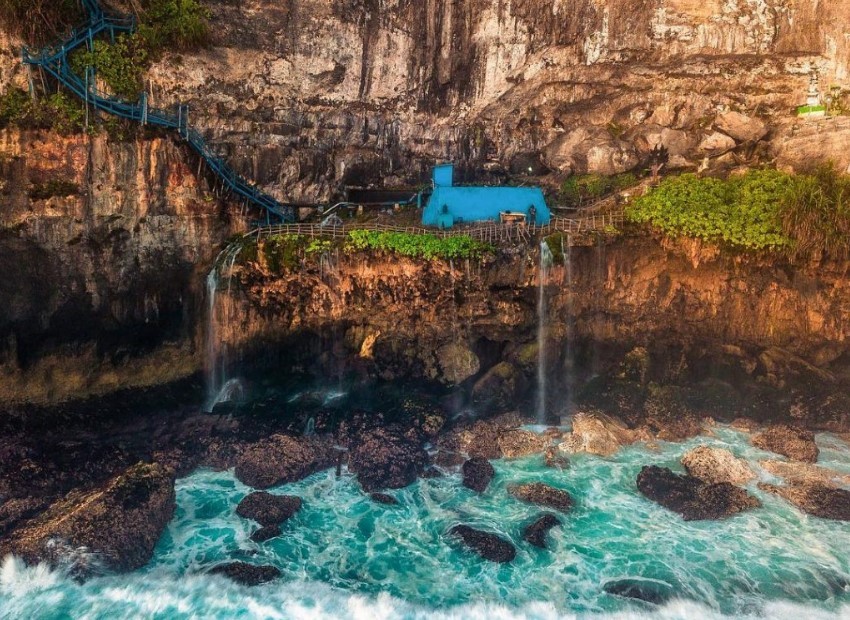 peguyangan waterfall befreetourcom