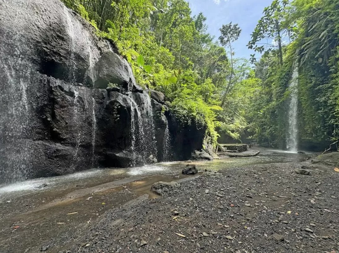 yehbulanwaterfallbali baliexpres jawapos com