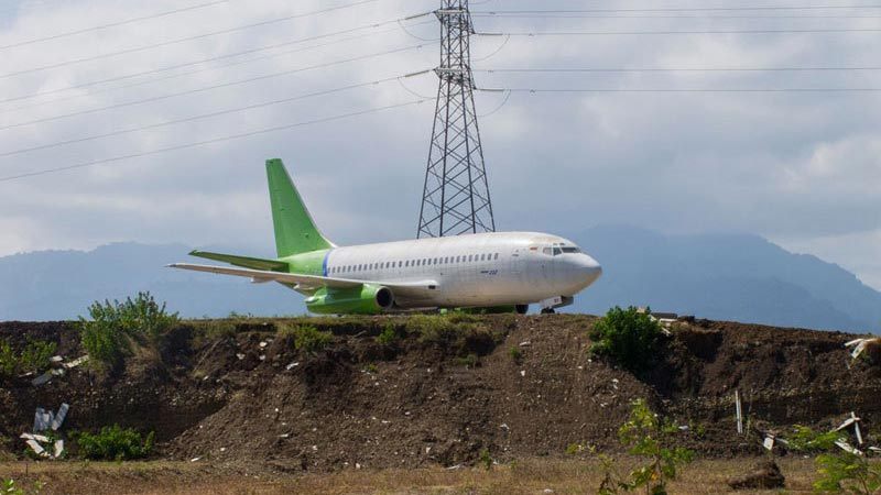 abandoned airplanes in bali airplane west bali 1 thringstodoinbali com