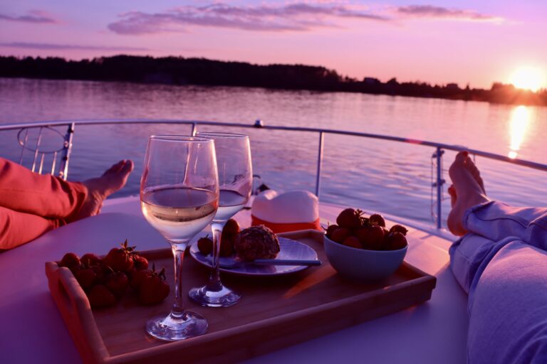 celebrating on a boat summer time romance coupl 2023 11 27 05 21 16 utc