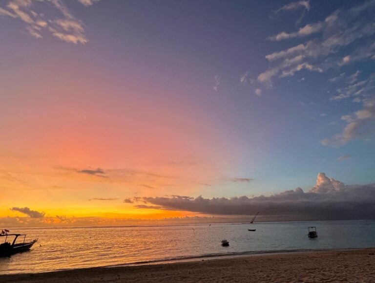 Jungut Batu Nusa Lembongan Sunset 23050066 Valensia Sugiarto