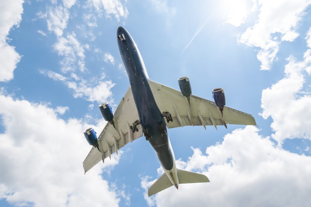 wide body passenger jet landing