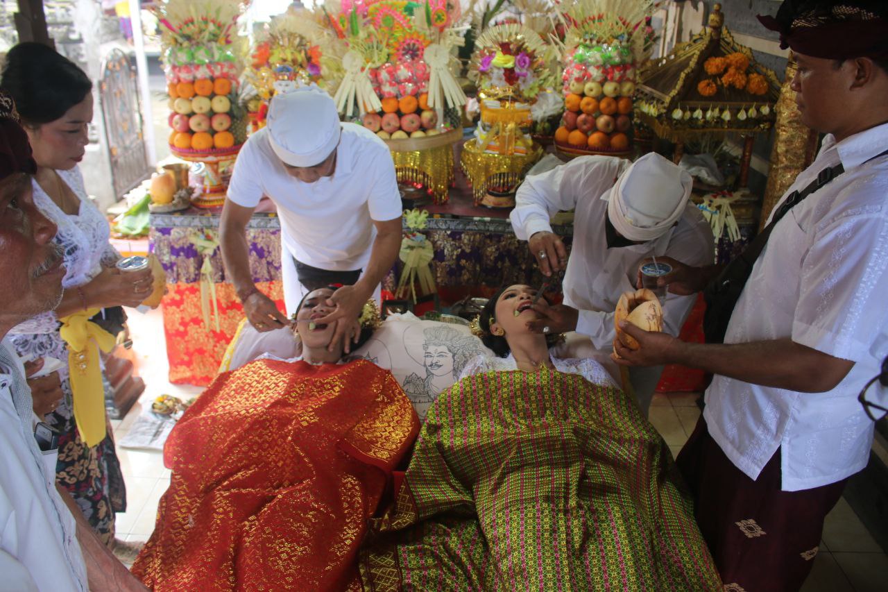 Tooth Filing Ceremony Metatah in Bali: Meaning & Sacred Process