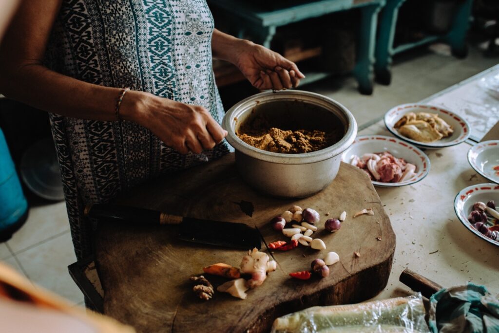 preparing traditional balinese dinner 2023 11 27 05 23 47 utc groot