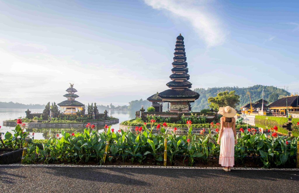 Young woman at the Pura Ulun Danu Bratan, Bali