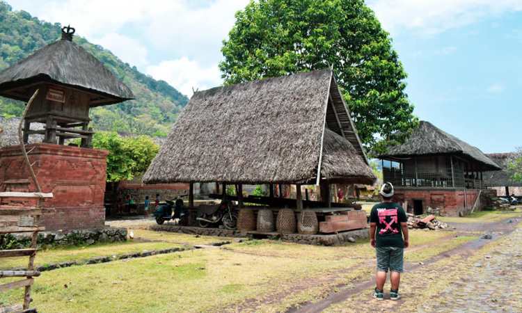 Daya Tarik Desa Wisata Tenganan desamerdeka id