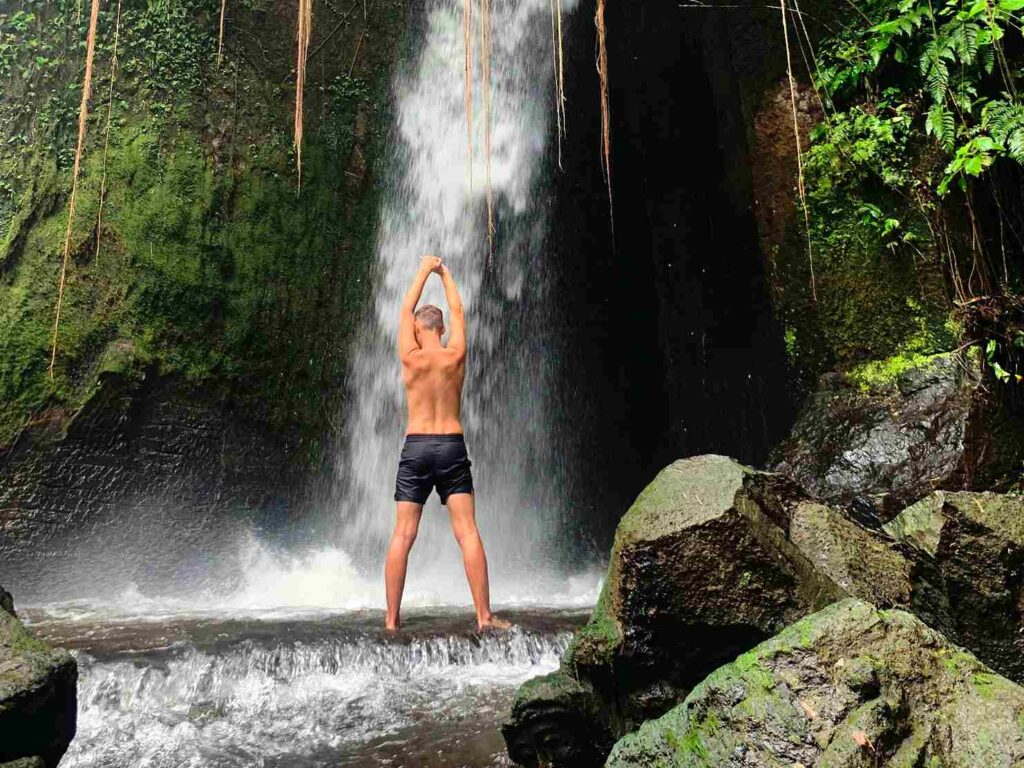 Sumampan Waterfall bisa menjadi spot foto instagrammable Pat Wil 11zon travelspromo com