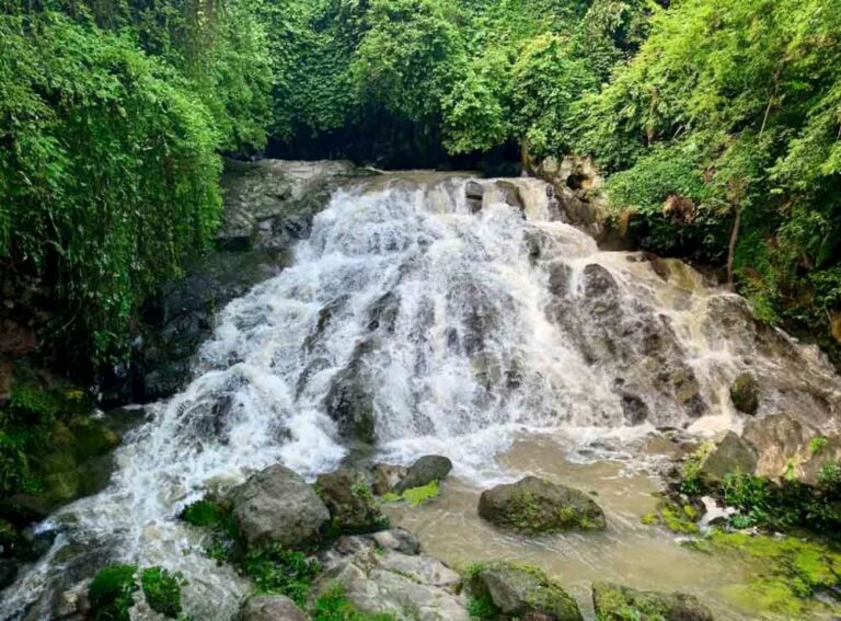 goa rang reng waterfall ubud bali wanderlicious adriana neptuna travel blogger 1