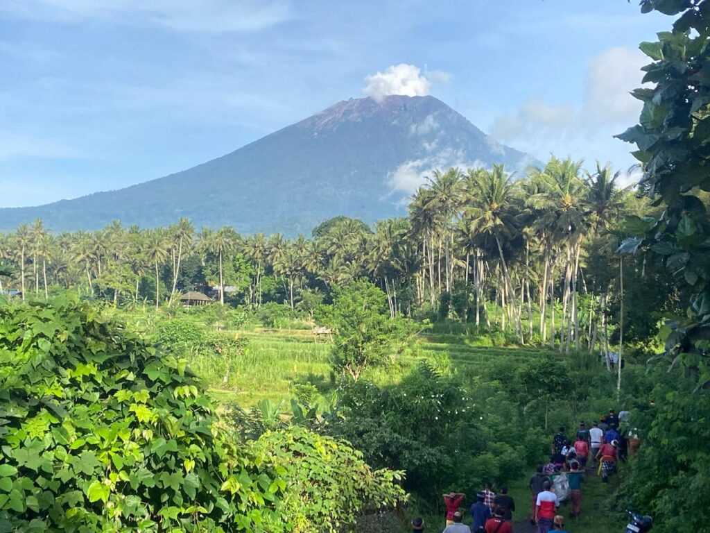 Agung Mountain Karangasem Village 16111314 niwayan rita