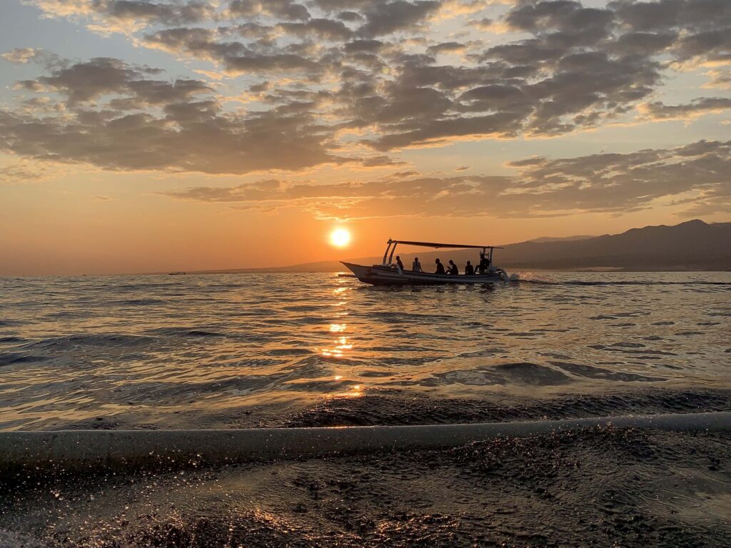 Lovina Beach Sunrise 16051206 Ni Putu Ary Wulandari