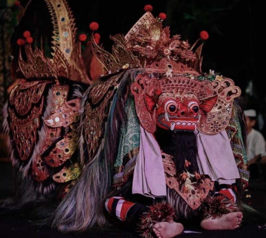 Munggu Barong Dance Sakral 23100125 I Kadek Ega Kurniawan