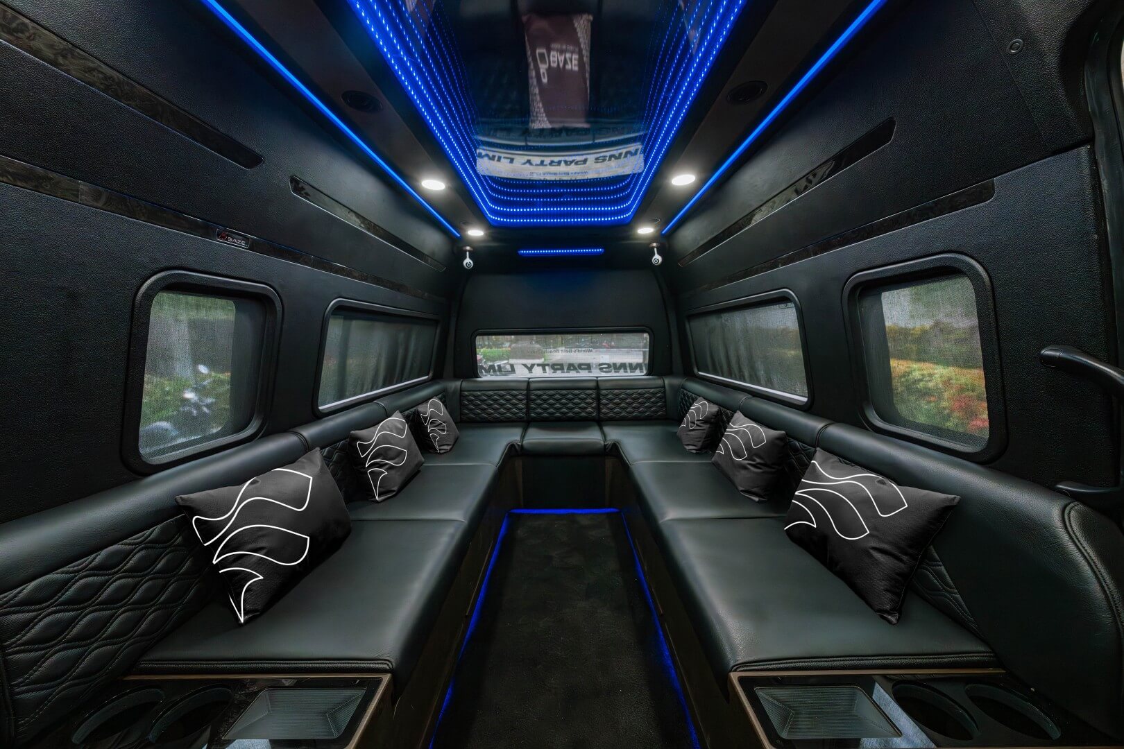FINNS Party Limo