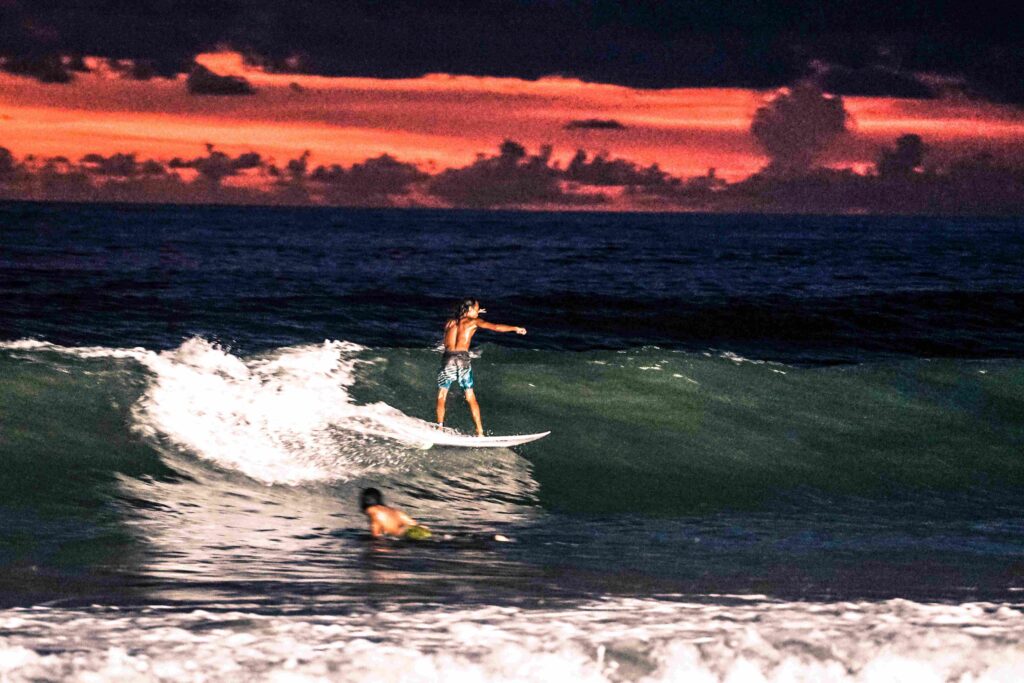 Night Surfing (21 of 42)