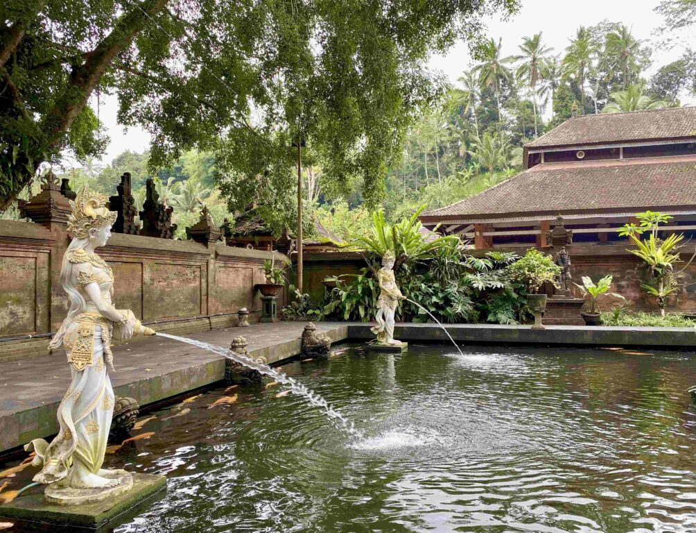 Fish Pool Tirta Empul Temple 22091840 Rani Wisaka Rani Wisaka