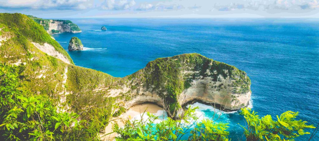 Karang Dawa, Manta Bay or Kelingking Beach on Nusa Penida Island, Bali, Indonesia