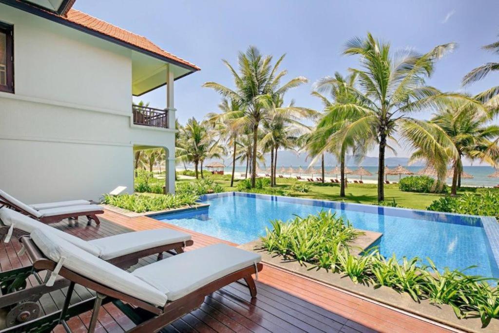 My Khe Beach resort