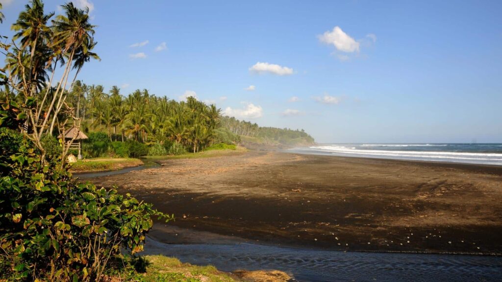medewi beach bali