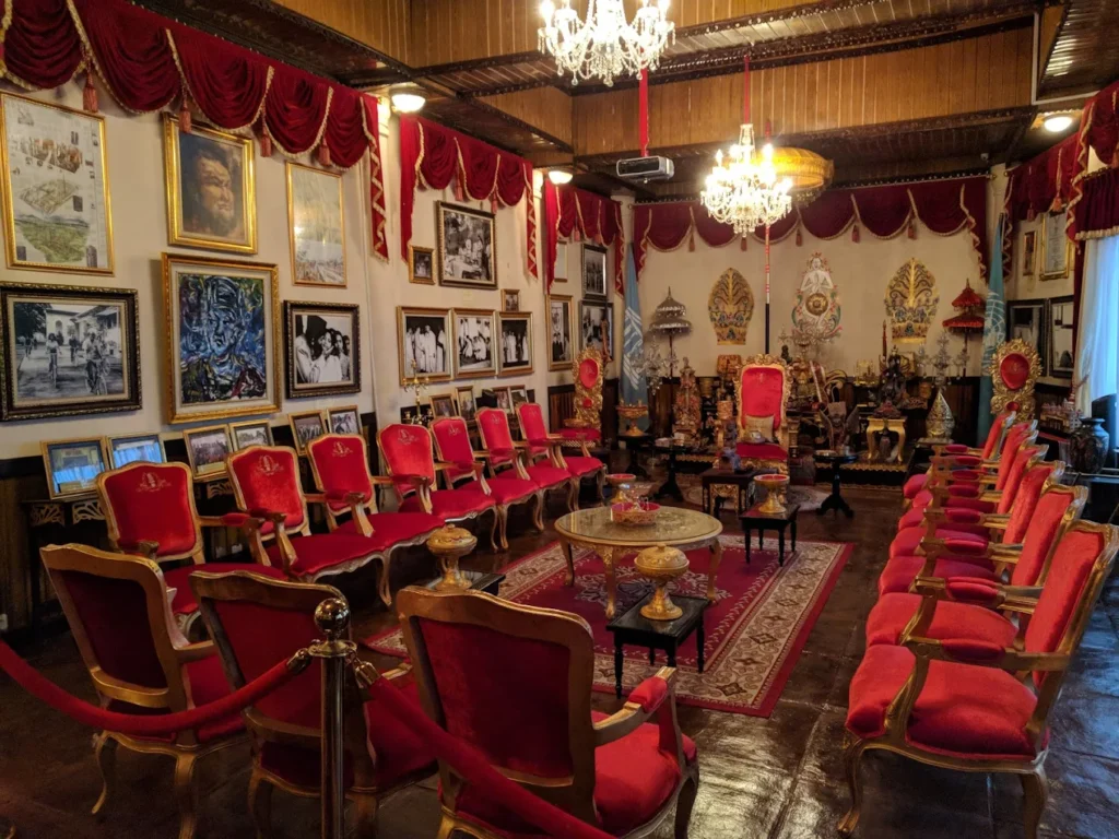 Istana Mancawarna Sukarno Centre, Bali