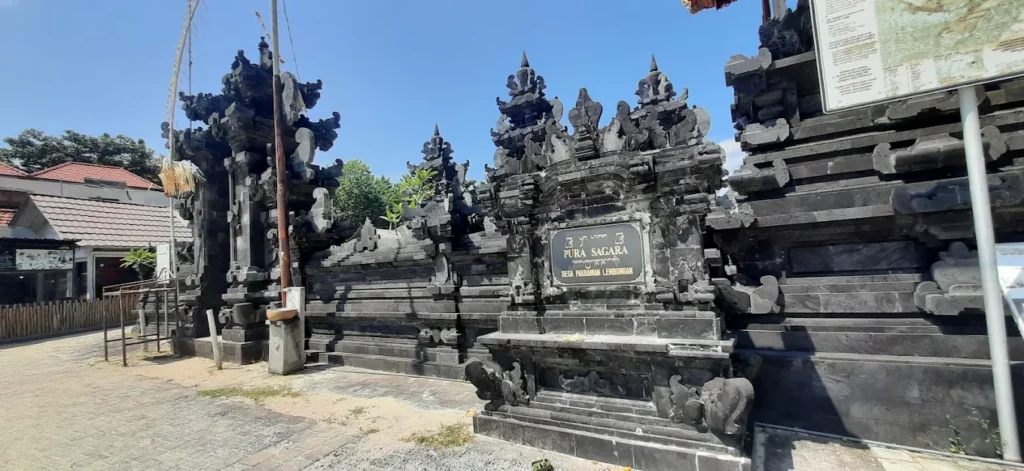 Pura Segara Desa Pekraman Nusa Lembongan