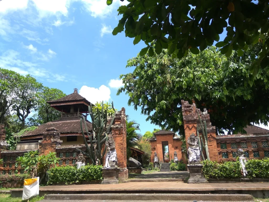 puri anyar kerambitan