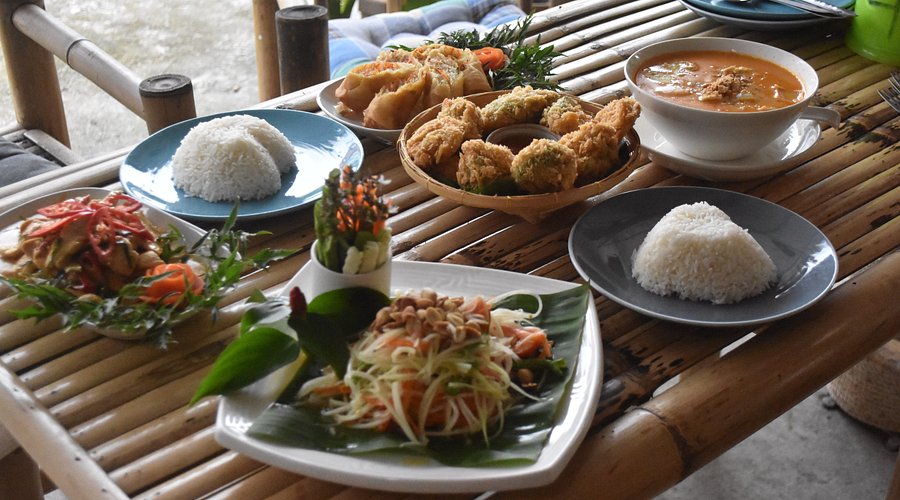thai food spread
