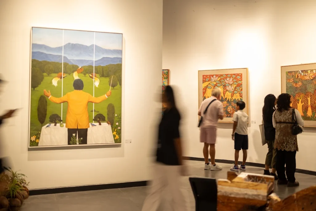 Labyrinth Art Gallery