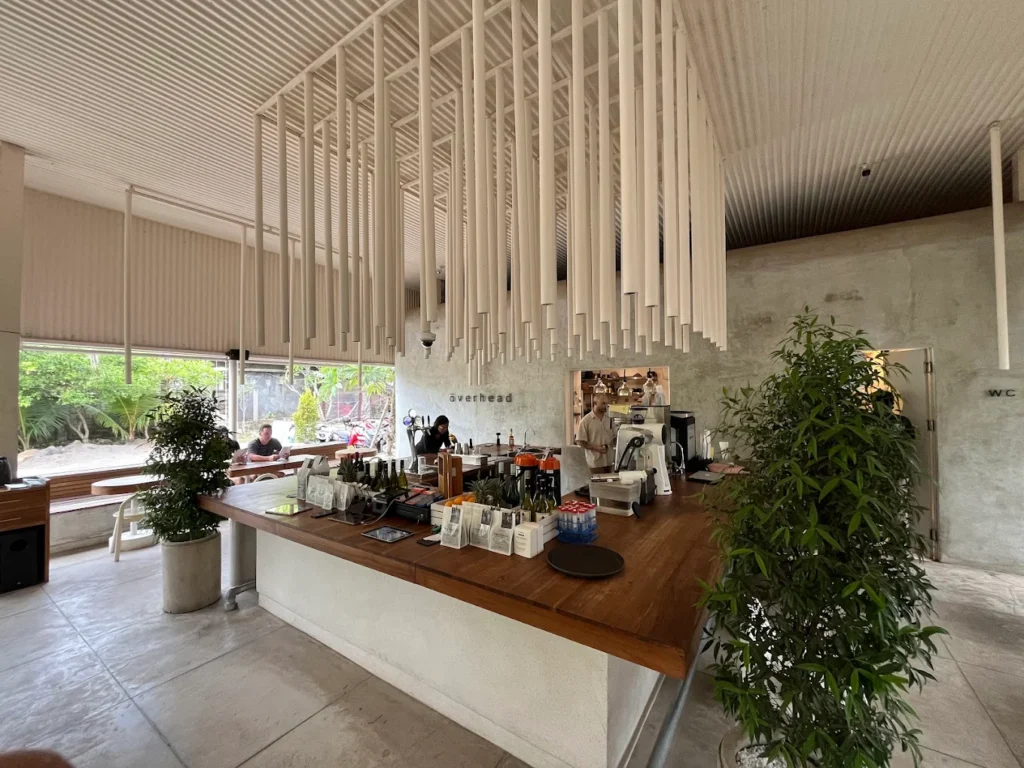 Overhead Bar Coffee & Restaurant