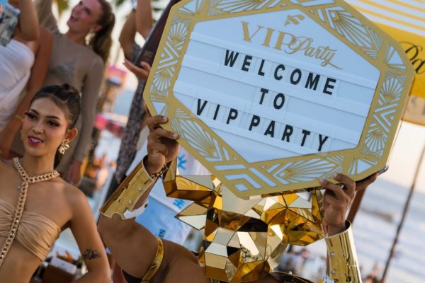 2026 06 29 VIP Party Rooftop Bed FJR 9