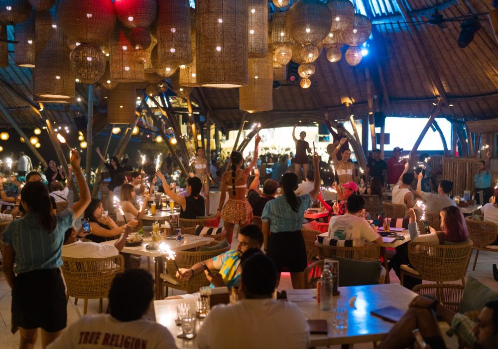 FINNS Beach Party Restaurant (1)