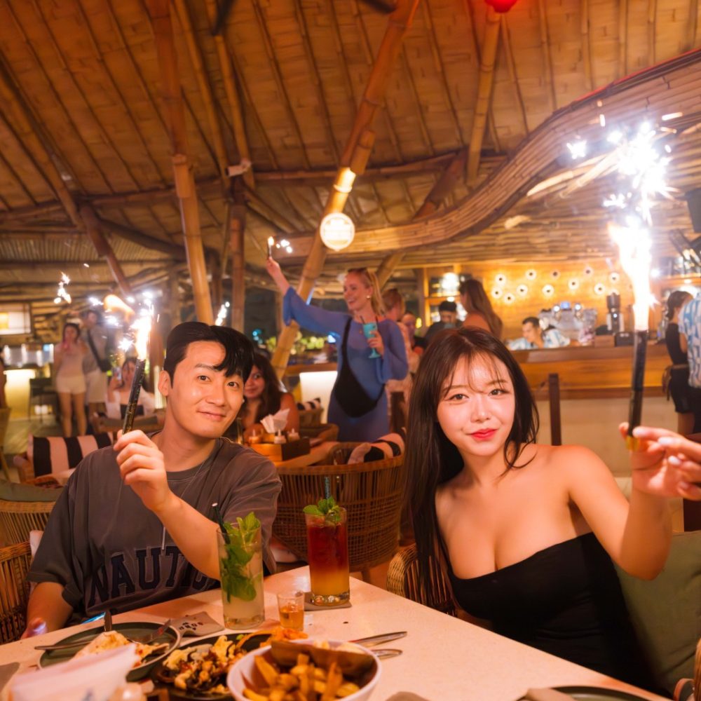 FINNS Beach Party Restaurant (3)